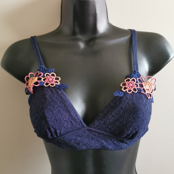 Aerie Soft cup small. Pick any two bras for $30 - Picture 2 of 4